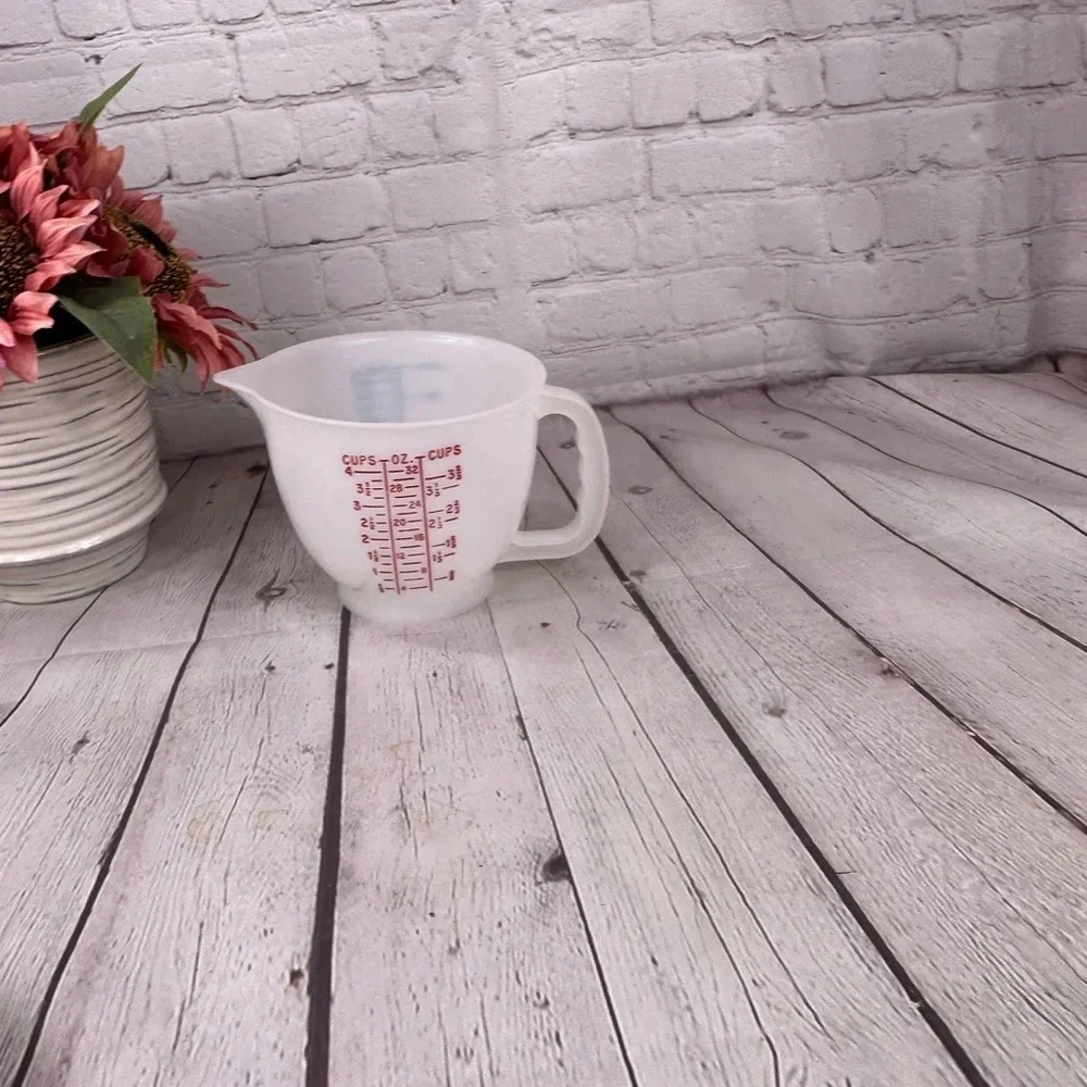 tupperware small mix n stor 4 cups
